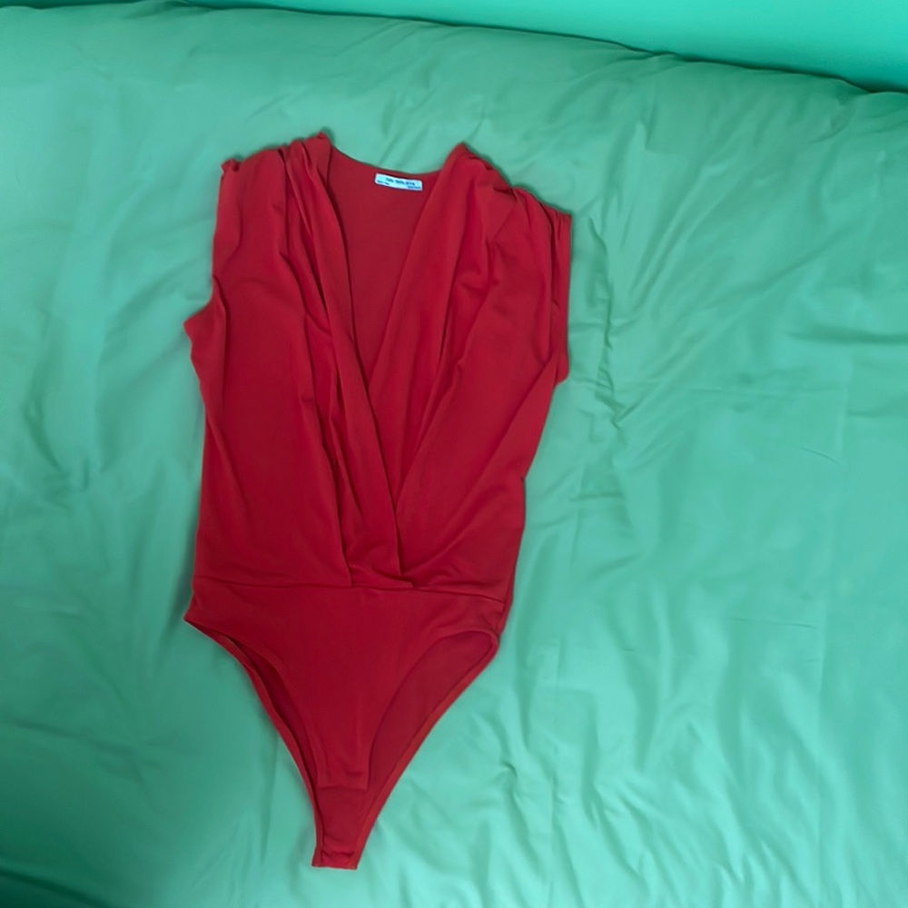 Zara bodysuit. Size S.